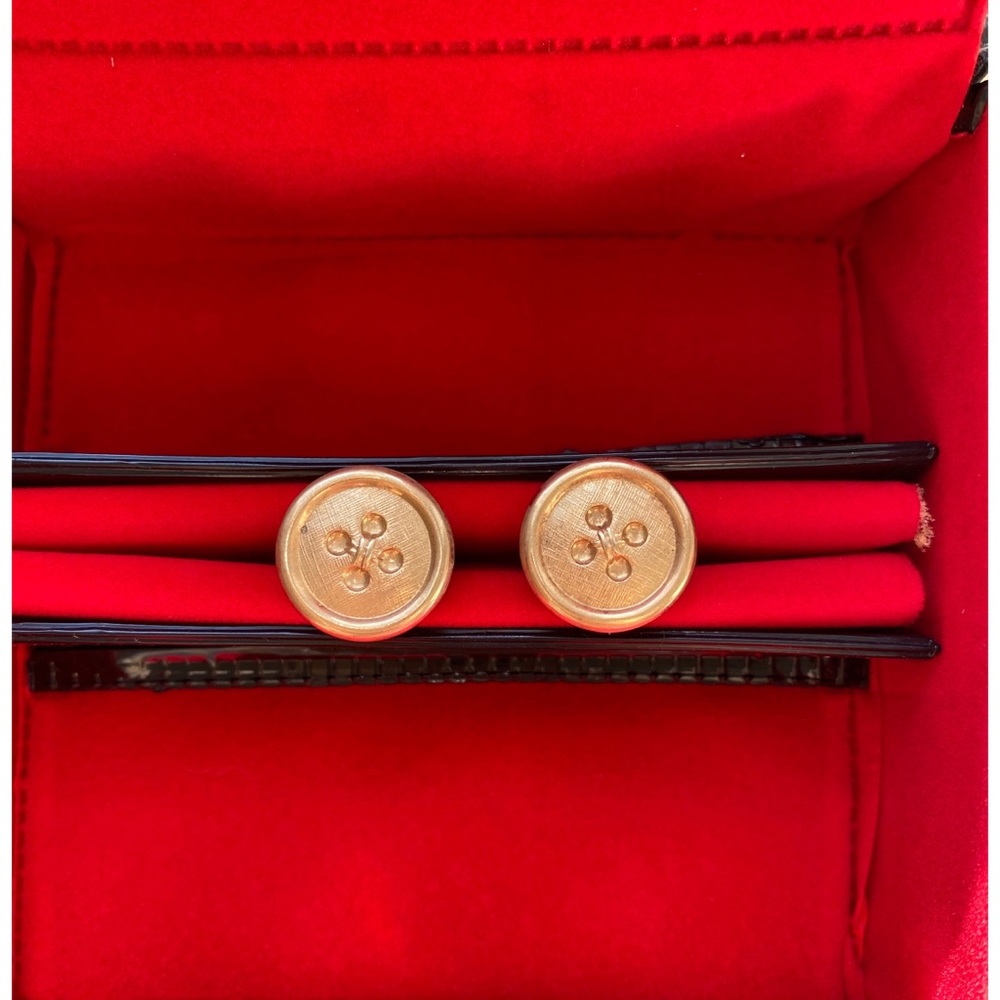 NWT Gold Tone ‘Button’ Cufflinks